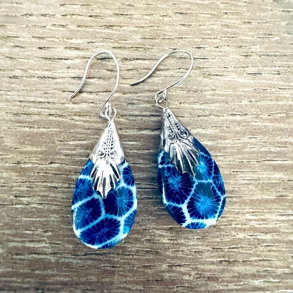 Sterling Silver 925 Blue Teardrop Earrings